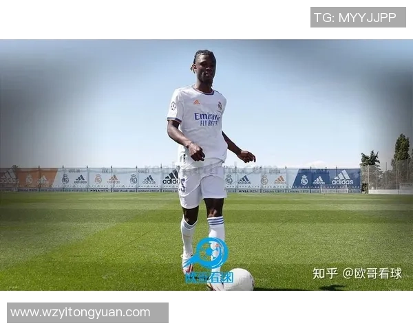 卡马文加首发中场展现实力终于告别左后卫角色表现出色 卡马文加首发中场展现实力终于告别左后卫角色表现出色