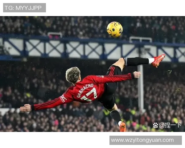 曼联英超开局赛程最为艰难仅落后前四两分继续奋力追赶 曼联英超开局赛程最为艰难仅落后前四两分继续奋力追赶